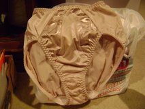 Ladies' Gently Used Spanx-Like Panties in Luke AFB, Arizona